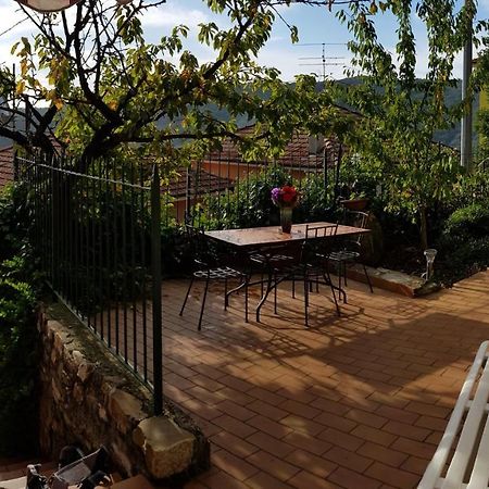 Casa Dalia Villa Pietrabruna Buitenkant foto